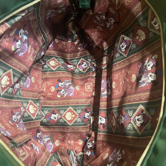 Hotel Miracosta (For Guests Only Exclusive) Tote with Mickey and Minnie Badges! - Picture 2 of 6